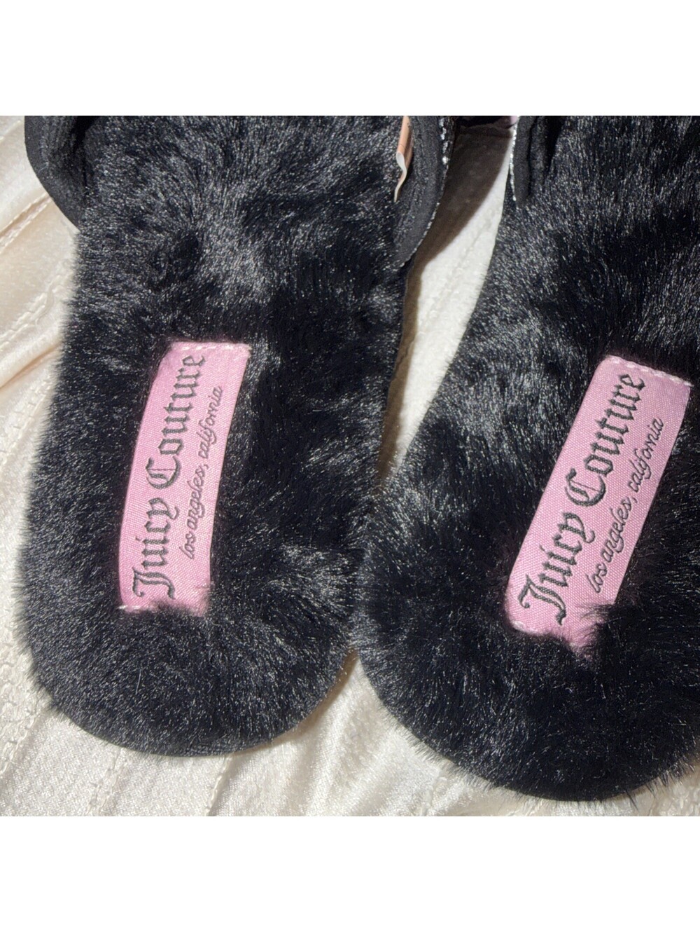 Juicy Couture Slipper Black With Cherry Bling Covering The Top 5/6 - Picture 4 of 6